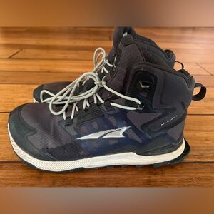 Altra Lone Peak Multi Weather Mid 2 Boots - Size 9.5